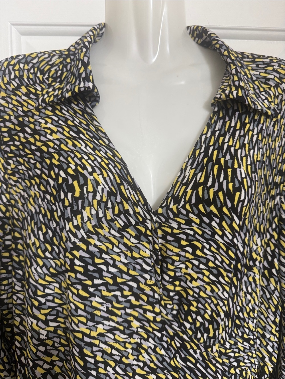Jones New York Black, Yellow & White Abstract Midi Wrap Dress - Picture 5 of 5